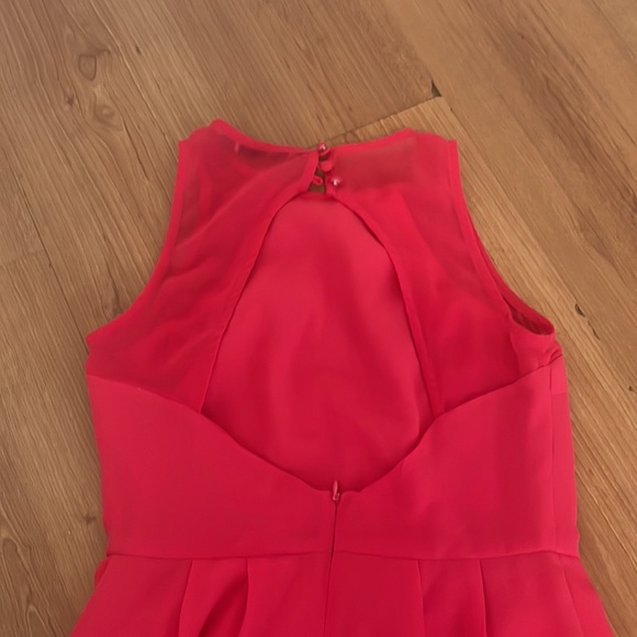 Aryn K 100% silk dress—classic open back sheath dress - Picture 4 of 6